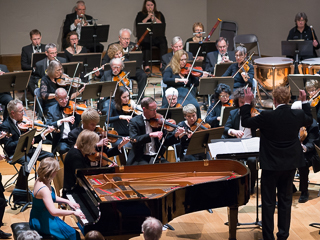 Picture of soloistUrsula Perks with the Surrey Philharmonic